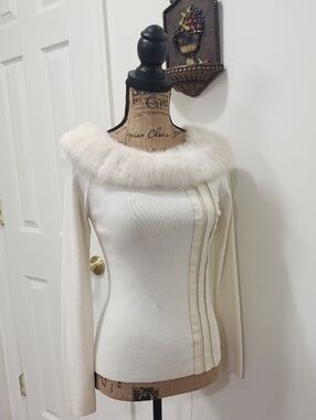 Women's Belldini Cream Faux Fur Collar Sweater
